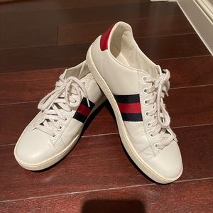 Charity! Gucci sneakers, guaranteed authentic, women size 36.5